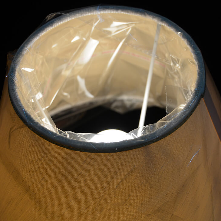 Pottery Lamp / 陶器ランプ - ピンク水色タッセル白シェード | Angela Rigon / イタリア｜LMP0012RGN