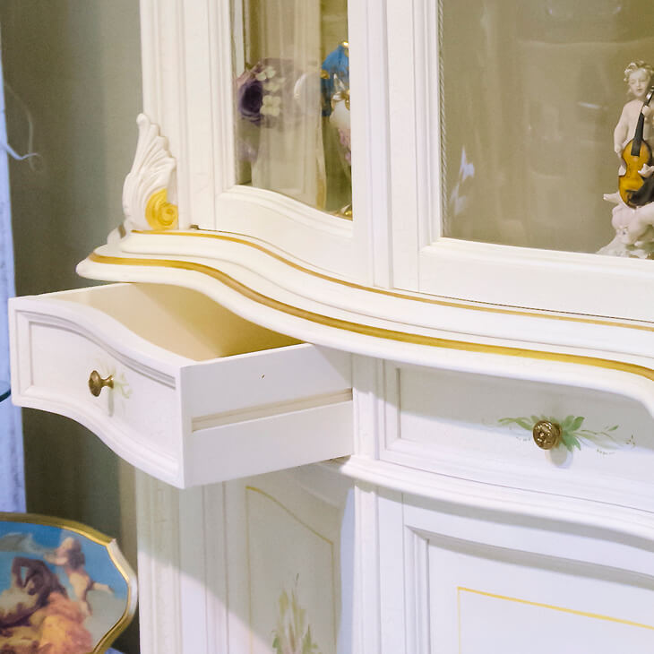 White Cabinet / ２ドア クラックキャビネット ホワイト｜IB Selection｜SRE0035