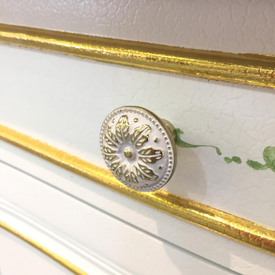 Classic Walnut Commode - White / クラック仕上げ コモード ホワイト ウォールナット- クラシック｜IB Selection｜SRE0038