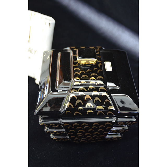 Pottery - Compote With lid / 陶器 - 蓋付きコンポート｜ブラック×ゴールド｜Angela Rigon  : イタリア｜OBJ0113RGN