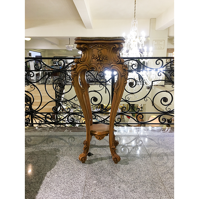 イタリア製｜大理石天板　彫刻仕上げコラム｜IB Selection｜CSL0037IB